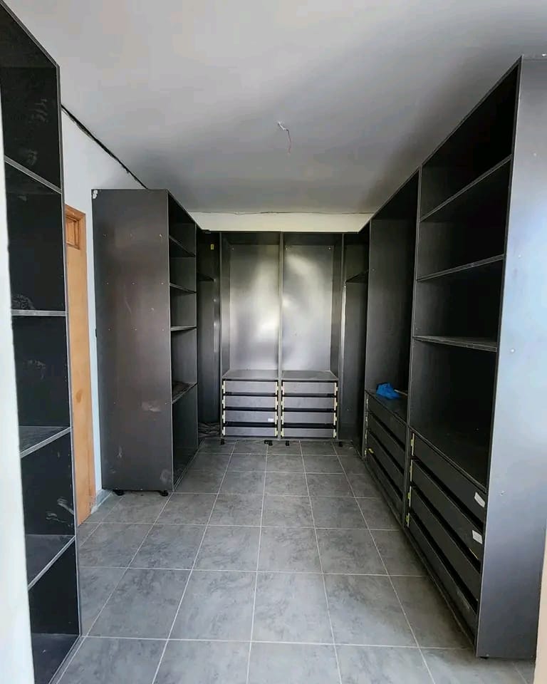 Kitchen 19